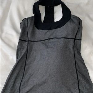 LuluLemon workout top! Size 6